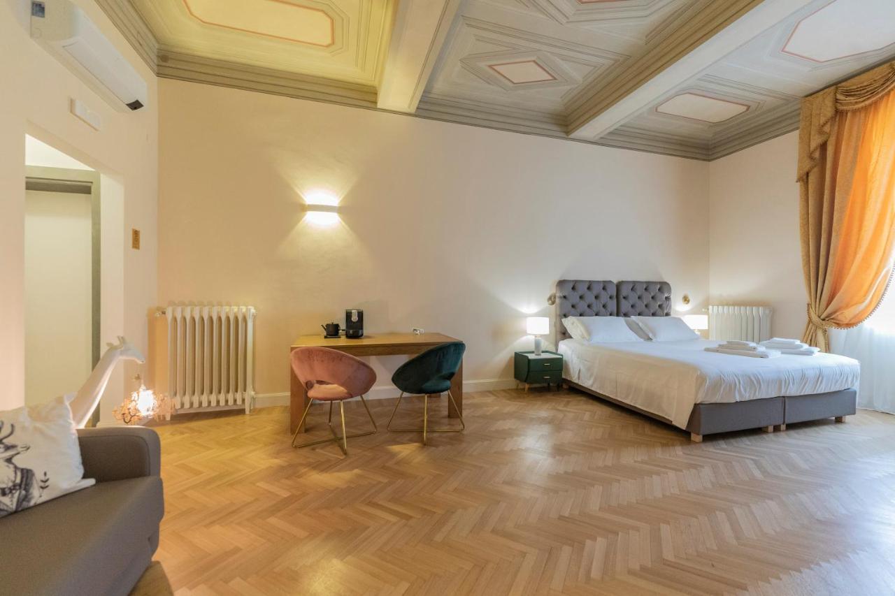 Aldrovandi Luxury Suites And Apartment Bologna Eksteriør billede