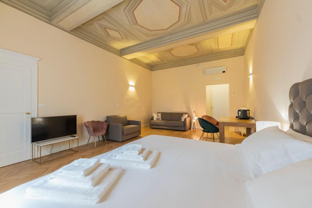 Aldrovandi Luxury Suites And Apartment Bologna Eksteriør billede