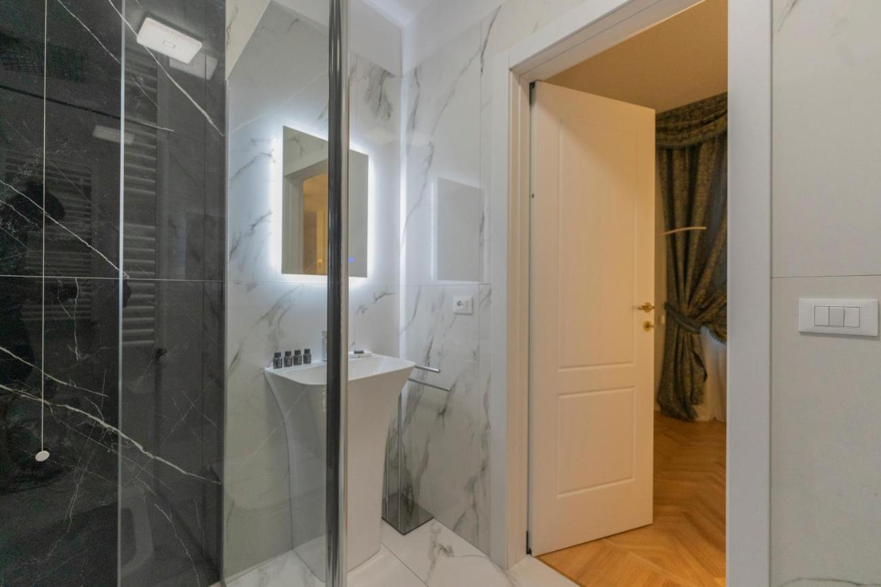 Aldrovandi Luxury Suites And Apartment Bologna Eksteriør billede