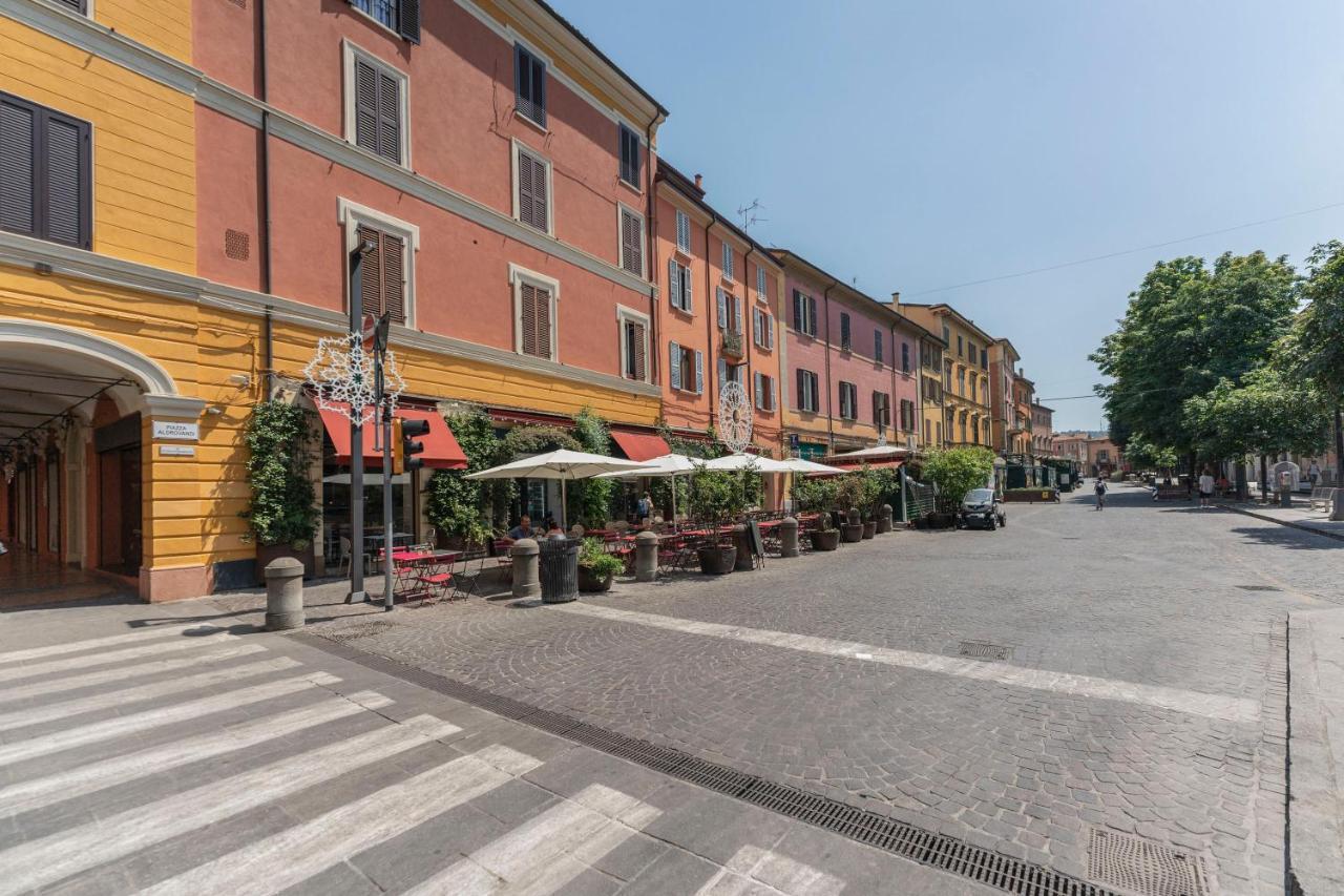 Aldrovandi Luxury Suites And Apartment Bologna Eksteriør billede