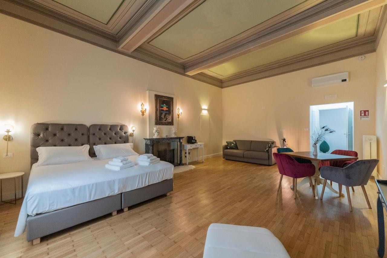 Aldrovandi Luxury Suites And Apartment Bologna Eksteriør billede