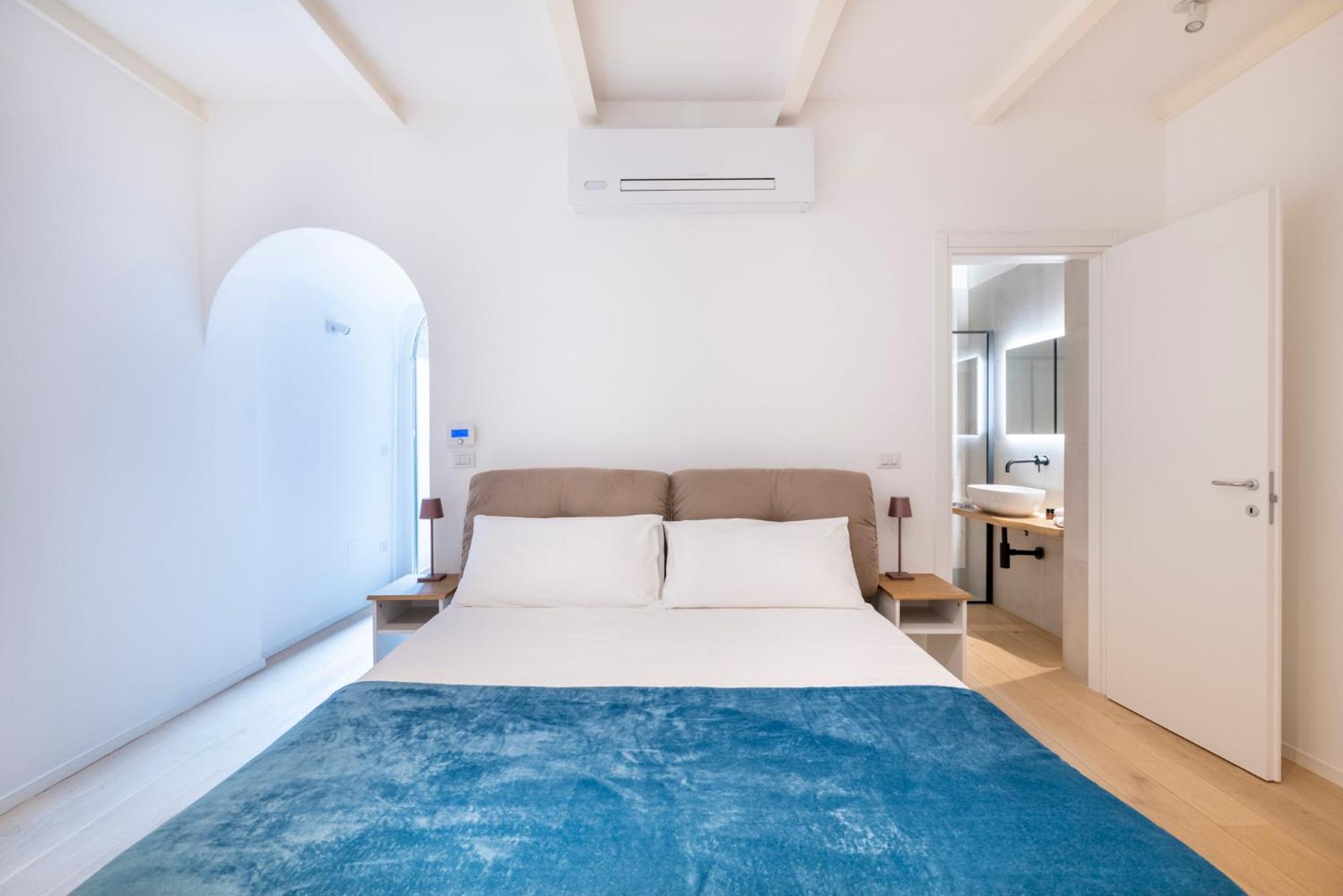 Aldrovandi Luxury Suites And Apartment Bologna Eksteriør billede