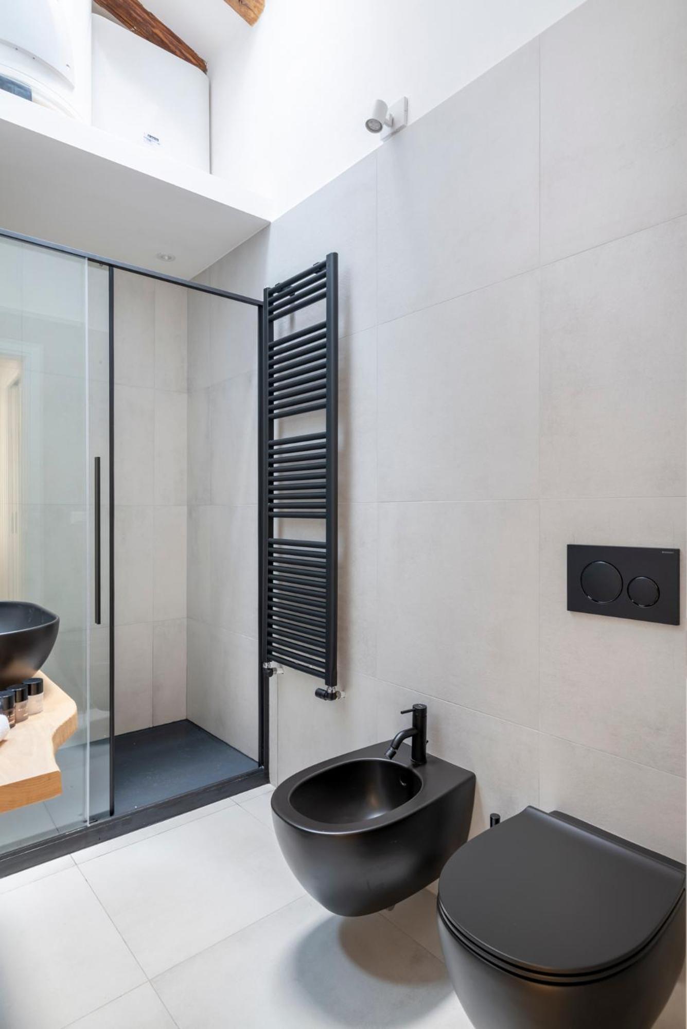 Aldrovandi Luxury Suites And Apartment Bologna Eksteriør billede