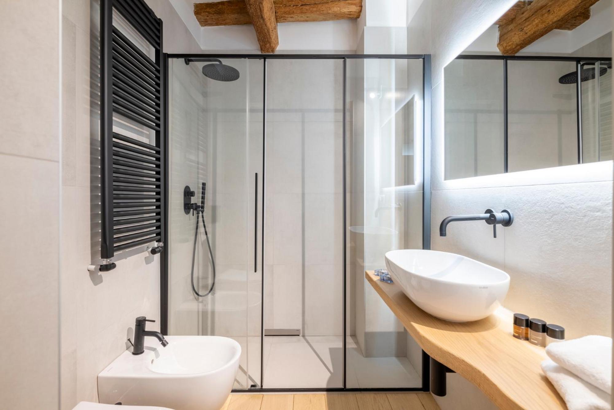 Aldrovandi Luxury Suites And Apartment Bologna Eksteriør billede